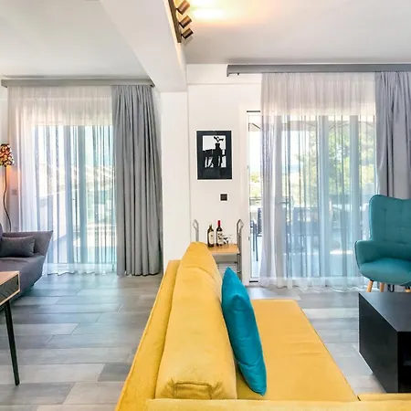 Lunar Aparthotel Skala Rachoni (Thasos)