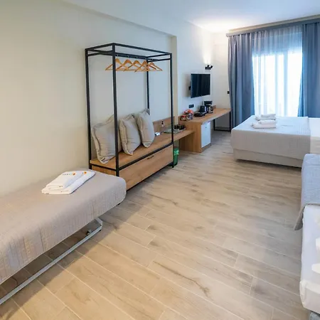 Aparthotel Lunar