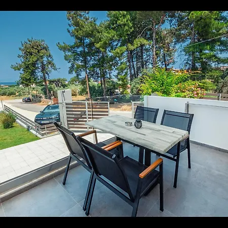 Lunar 4*