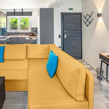 Aparthotel Lunar