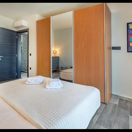 Lunar 4* Skala Rachoni (Thasos)